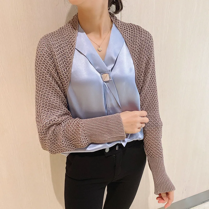 Sleeves Women's Ice Silk Solid Color Cervical Spine Protection Small Shawl Knitted Air Conditioning Knitted Shawl Capes Khaki
Sleeves Women's Ice Silk Solid Color Cervical Spine Protection Small Shawl Knitted Air Conditioning Knitted Shawl Capes Khaki