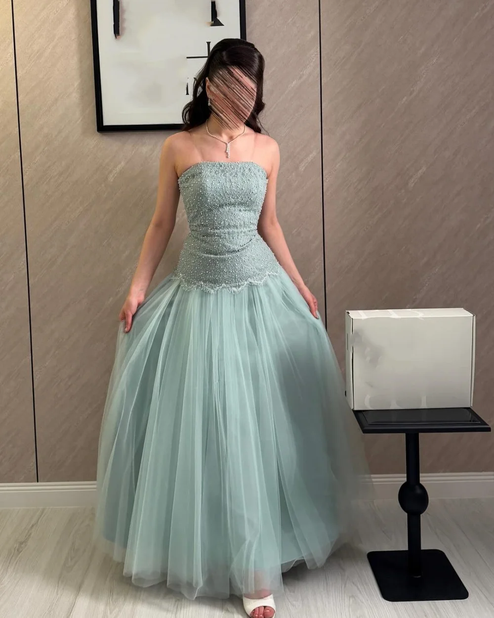 Customized Fashion Women Tulle Sequined Beading A-line Evening Dresses Matching Strapless Pleat Prom Dresses Sexy Party Gowns
Customized Fashion Women Tulle Sequined Beading A-line Evening Dresses Matching Strapless Pleat Prom Dresses Sexy Party Gowns
