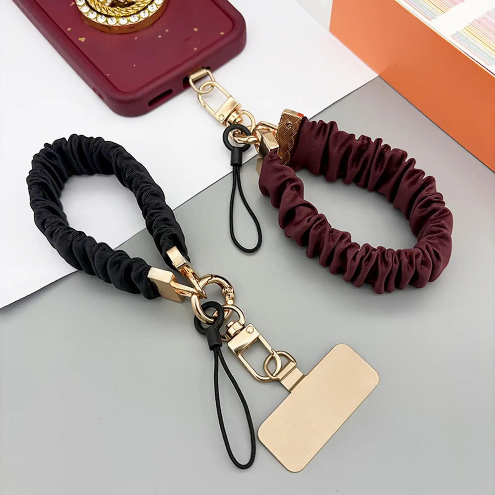 Phone Chain Wristlet Fashion Phone Strap Ornament Unobstructed Charging Phone Lanyard Versatile for Walking Travel Portable
Phone Chain Wristlet Fashion Phone Strap Ornament Unobstructed Charging Phone Lanyard Versatile for Walking Travel Portable