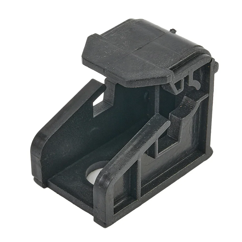 Комплект для ремонта фар, комплект из 2 креплений левый и правый #6R094151, 1 комплект для ремонта фар
Комплект для ремонта фар, комплект из 2 креплений левый и правый #6R094151, 1 комплект для ремонта фар