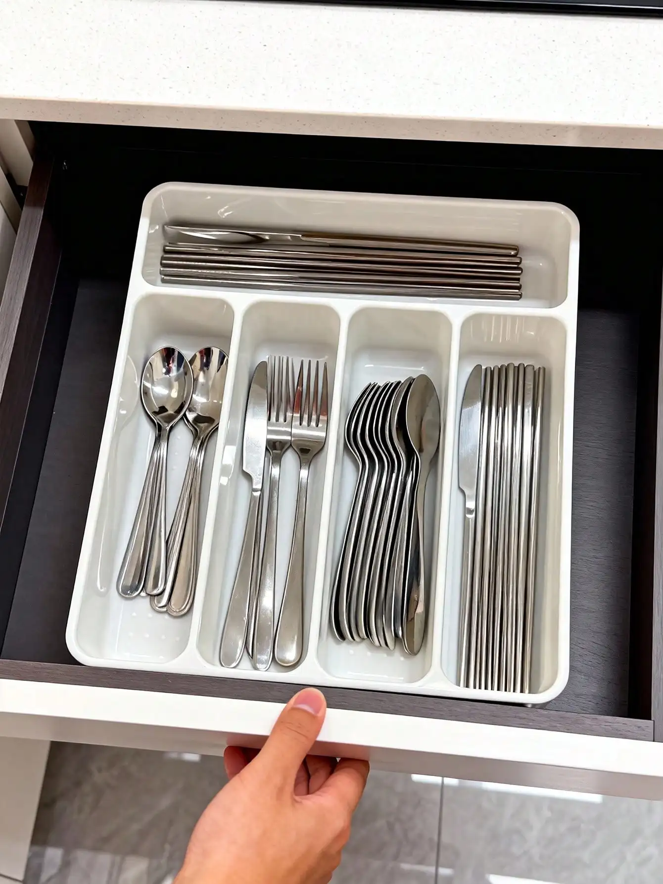 1pc Kitchen Drawer Divider Cutlery Organizer Box, Home Cabinet Built-In Compartment Knife Fork Chopstick Storage Rack, Kitchenwa
1pc Kitchen Drawer Divider Cutlery Organizer Box, Home Cabinet Built-In Compartment Knife Fork Chopstick Storage Rack, Kitchenwa