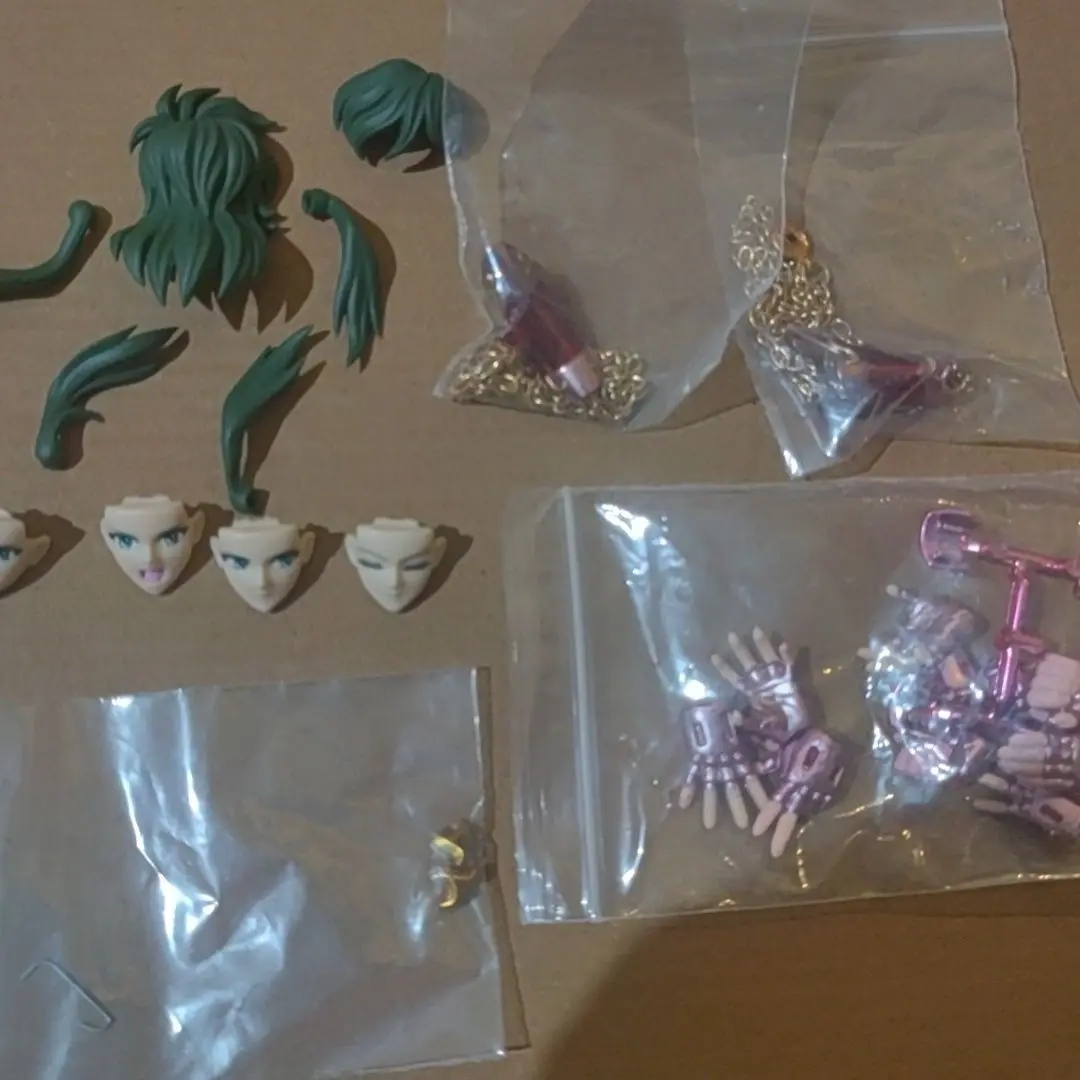 Скульптура лица Saint Seiya Andromeda плюс волосы, плюс упаковка форм рук, пара цепей туманности, в наличии
Скульптура лица Saint Seiya Andromeda плюс волосы, плюс упаковка форм рук, пара цепей туманности, в наличии