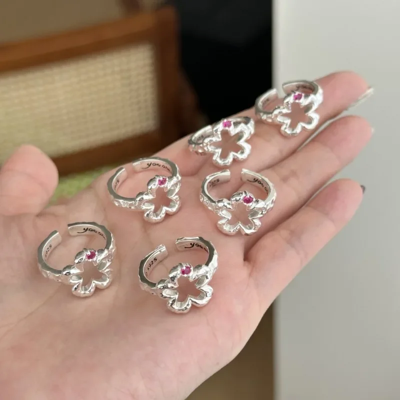 925 Sterling Silver Chic Hollow Flower Red Dots Zircon Adjustable Opening Ring for Women Fine Jewelry Minimalist Accessories 
925 Sterling Silver Chic Hollow Flower Red Dots Zircon Adjustable Opening Ring for Women Fine Jewelry Minimalist Accessories