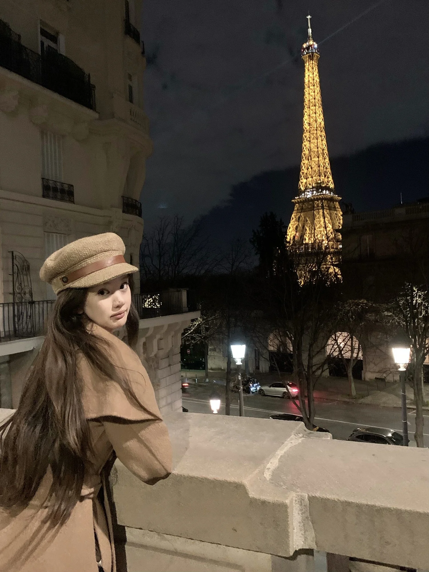 Комплект из двух предметов: двубортное шерстяное пальто и жакет из двусторонней шерсти плотностью 930 г/м² (64 нити) для женщин, модель Wuuus Paris Tower
Комплект из двух предметов: двубортное шерстяное пальто и жакет из двусторонней шерсти плотностью 930 г/м² (64 нити) для женщин, модель Wuuus Paris Tower