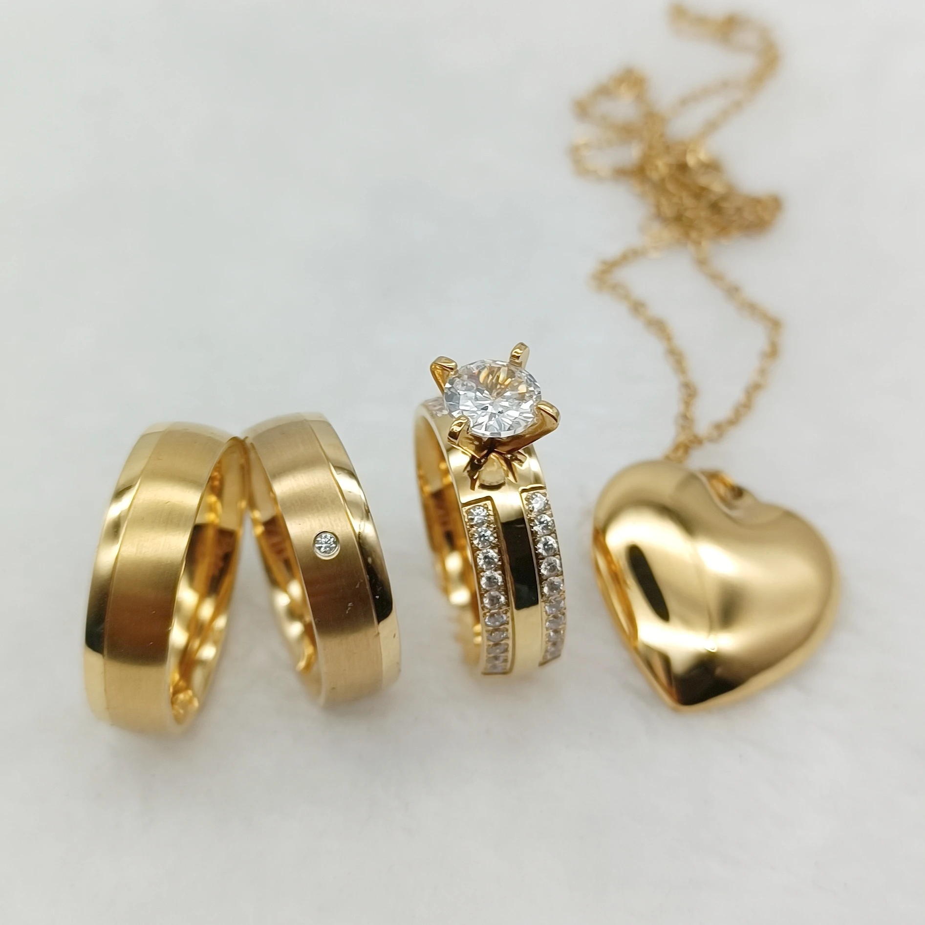 Модное кольцо с камнем высокого качества, женское свадебное кольцо для пар, 18k позолоченное ювелирное изделие, ожерелье с подвеской 
Модное кольцо с камнем высокого качества, женское свадебное кольцо для пар, 18k позолоченное ювелирное изделие, ожерелье с подвеской