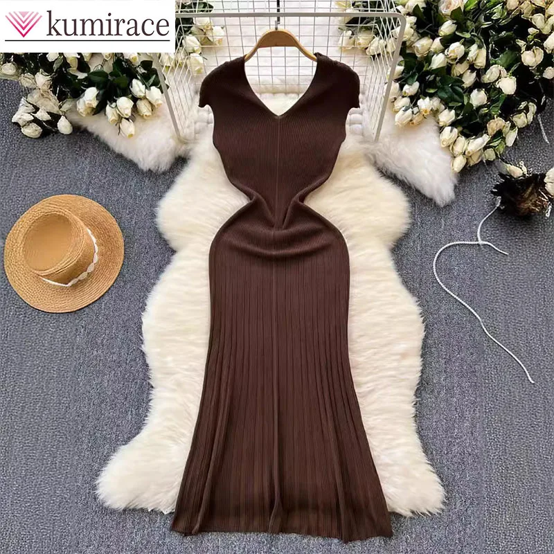 Summer New Knitted Dress for Women, French Retro Slim Fit Sleeveless, Slimming Temperament Body Shape Fishtail Long Skirt Dress
Summer New Knitted Dress for Women, French Retro Slim Fit Sleeveless, Slimming Temperament Body Shape Fishtail Long Skirt Dress