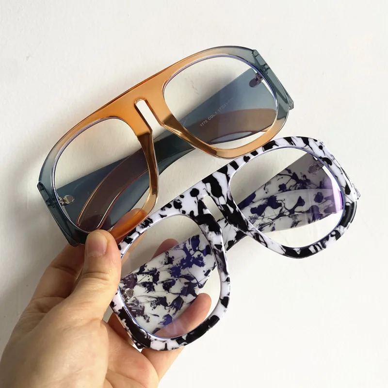 Fashion Optical Light Glasses Women Eyeglasses Pilot Eyewear Oversize Frame Spectacles Personality Single Beam Ornamental
Fashion Optical Light Glasses Women Eyeglasses Pilot Eyewear Oversize Frame Spectacles Personality Single Beam Ornamental