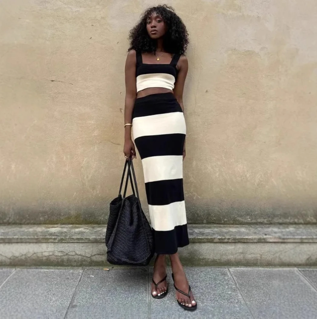 New Cross Border Women's Set, Black White Striped Tank Top + Strap Sweater + Long Skirt 3 Piece Set, Casual Chic Lounge Outfit
New Cross Border Women's Set, Black White Striped Tank Top + Strap Sweater + Long Skirt 3 Piece Set, Casual Chic Lounge Outfit