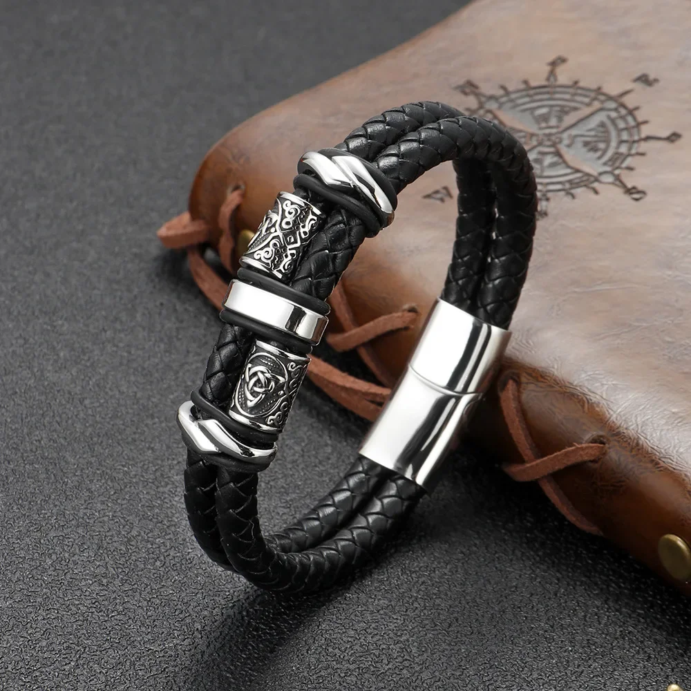 Light luxury fashion hand-woven cowhide leather stainless steel charm bracelet for men
Light luxury fashion hand-woven cowhide leather stainless steel charm bracelet for men