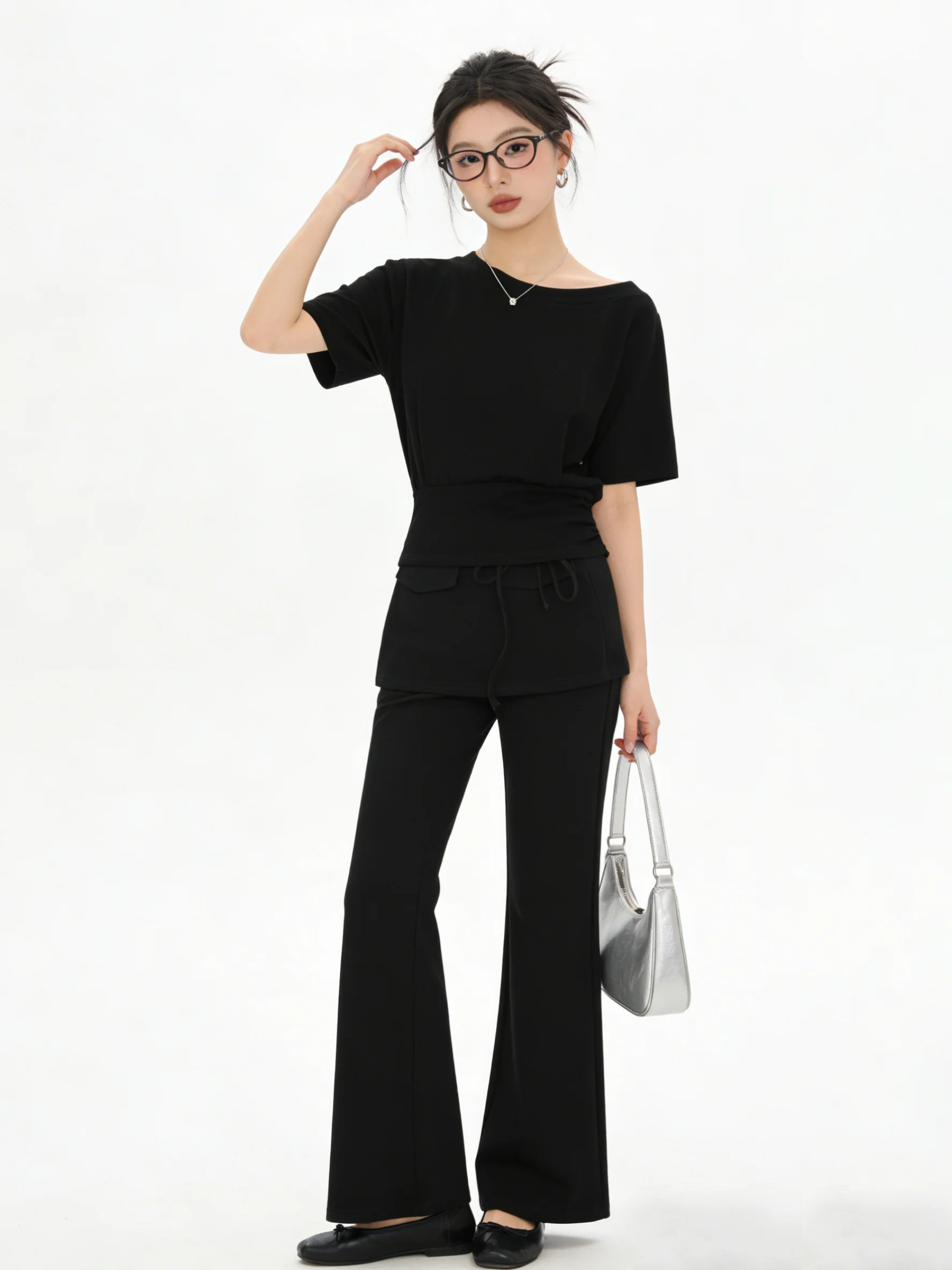 Korean Style Short Sleeve T-Shirt And High Waist Flared Pants High Waist Summer Fashion Set Women's Breathable Casual Outfit
Korean Style Short Sleeve T-Shirt And High Waist Flared Pants High Waist Summer Fashion Set Women's Breathable Casual Outfit
