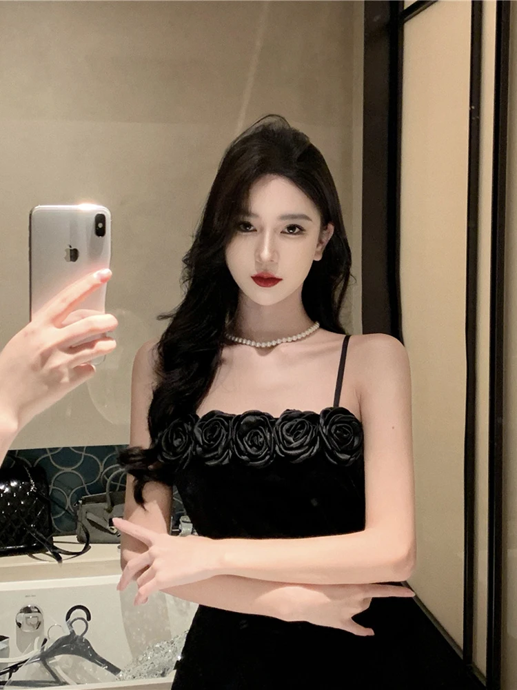 Black Velvet Floral Long Dress Women Vintage Spaghetti Strap Sleeveless Dress Fashion Casual Sexy Evening Party Dress New
Black Velvet Floral Long Dress Women Vintage Spaghetti Strap Sleeveless Dress Fashion Casual Sexy Evening Party Dress New
