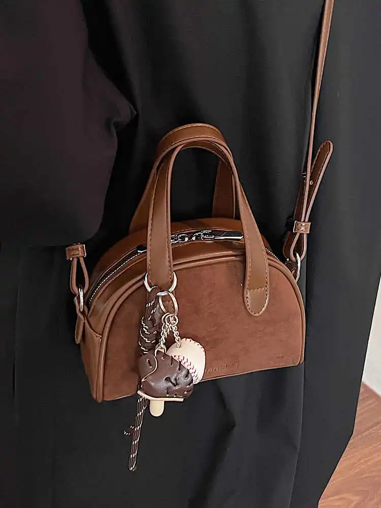 Faux Suede Mini Crossbody Bags Women Autumn Winter Classic Zipper Design Commuter Handbags Delicate Phone Bag
Faux Suede Mini Crossbody Bags Women Autumn Winter Classic Zipper Design Commuter Handbags Delicate Phone Bag
