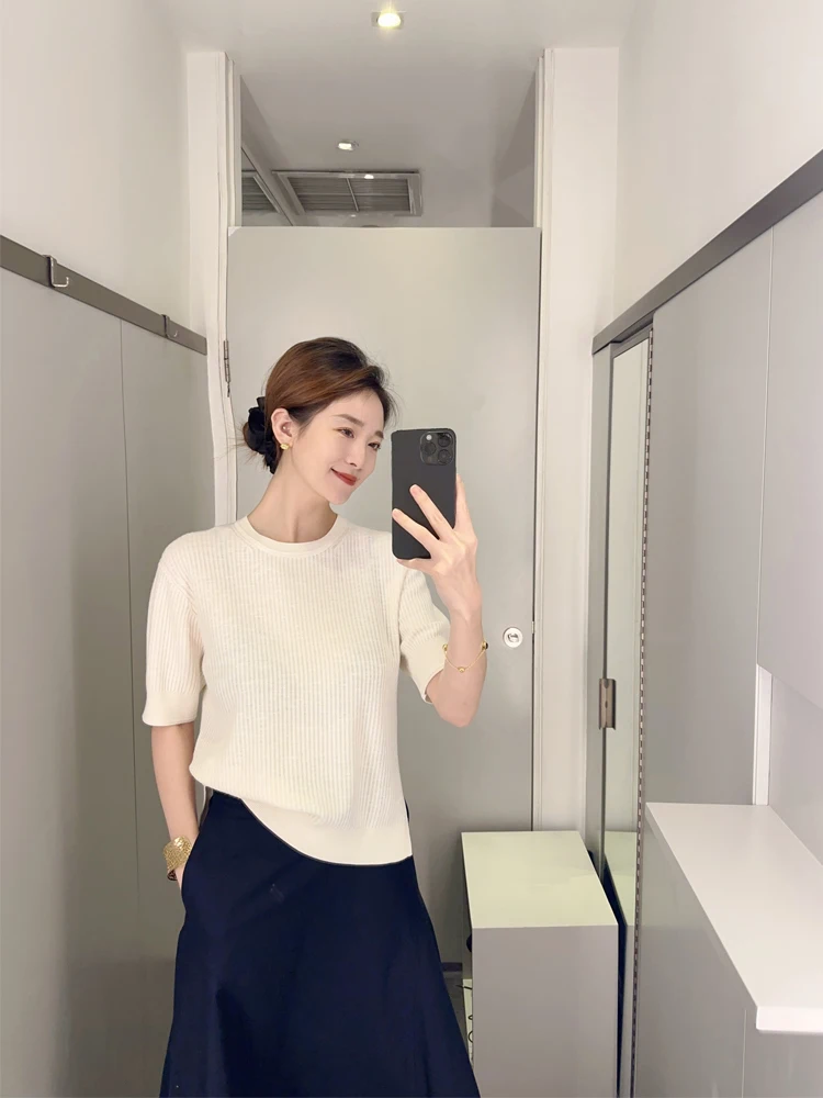 Spring Summer New Women's Cotton White Basic ort Sve round Ne T-irt Slimming Base Layer Outerwear Top
Spring Summer New Women's Cotton White Basic ort Sve round Ne T-irt Slimming Base Layer Outerwear Top