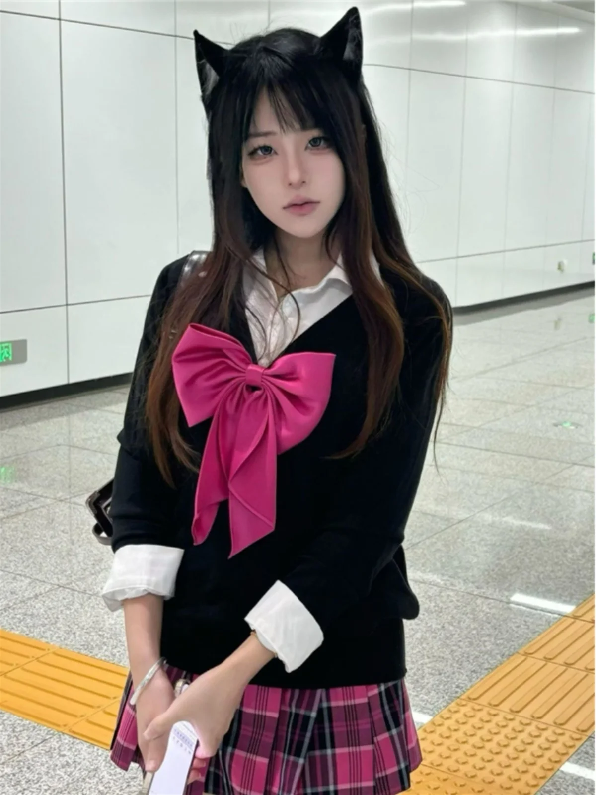 plus Size Extra Large Knitted Long Sleeve Sweater JK Uniform Loose Top Small Rose Skirt Short Skirt Set Women's Fashion
plus Size Extra Large Knitted Long Sleeve Sweater JK Uniform Loose Top Small Rose Skirt Short Skirt Set Women's Fashion