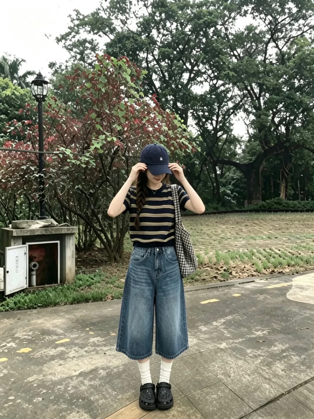 American Retro Seven-Foot Denim Shorts Women's Summer Thin Straight High Waist Loose Casual Wide Leg Pants
American Retro Seven-Foot Denim Shorts Women's Summer Thin Straight High Waist Loose Casual Wide Leg Pants