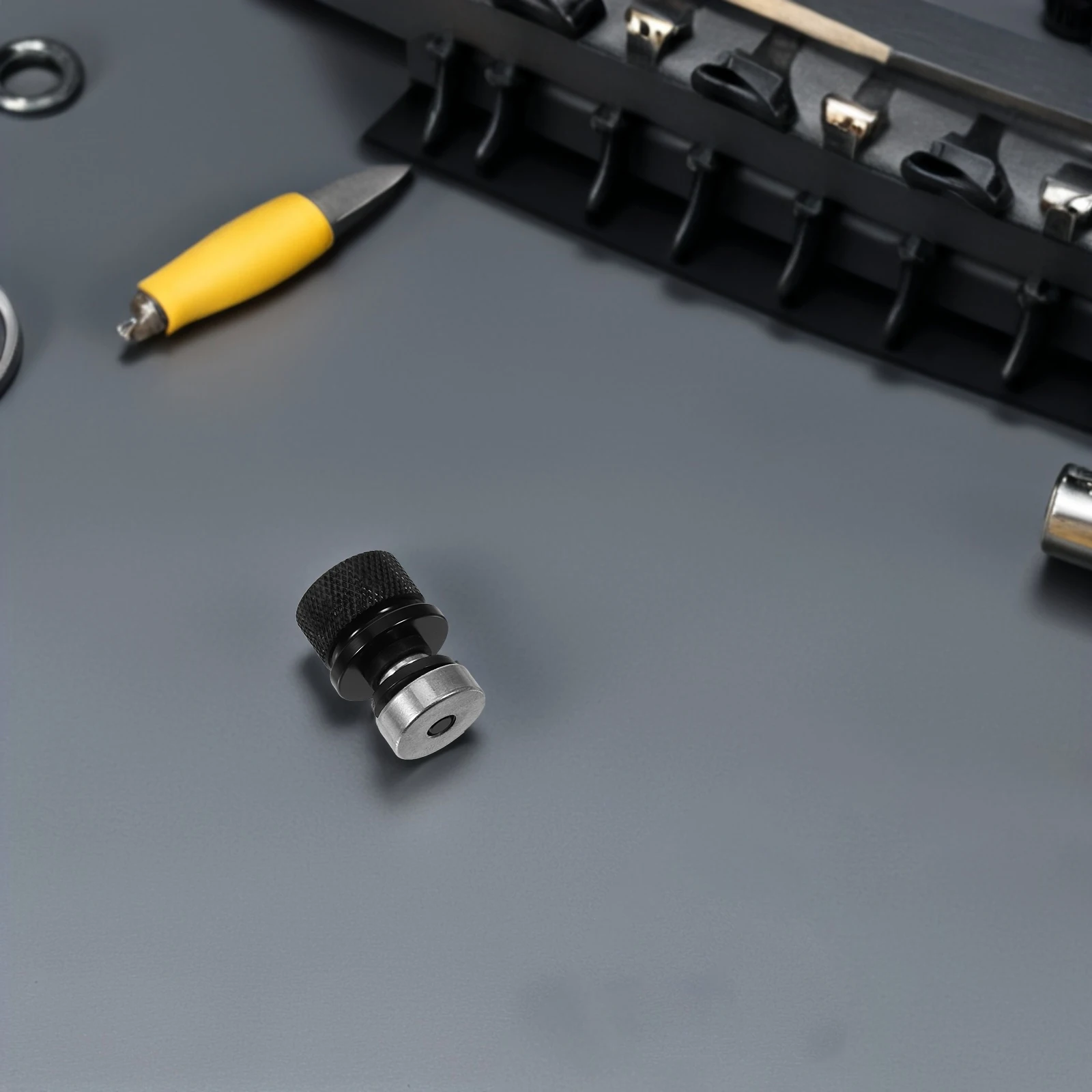 Quick-Release Motorcycle Cushion Screws Aluminum Alloy CNC Machined Rear Seat Bolt Kit Universal Fit Motorbike Seat Screw Nut
Quick-Release Motorcycle Cushion Screws Aluminum Alloy CNC Machined Rear Seat Bolt Kit Universal Fit Motorbike Seat Screw Nut