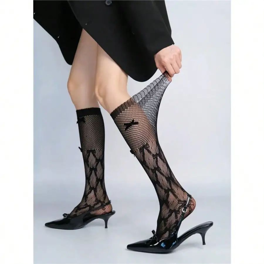 European and American best-selling fashionable striped mid tube women's socks with a high-end feel, lace carved sky socks, high elasticity, breathable and comfortable stockings
European and American best-selling fashionable striped mid tube women's socks with a high-end feel, lace carved sky socks, high elasticity, breathable and comfortable stockings