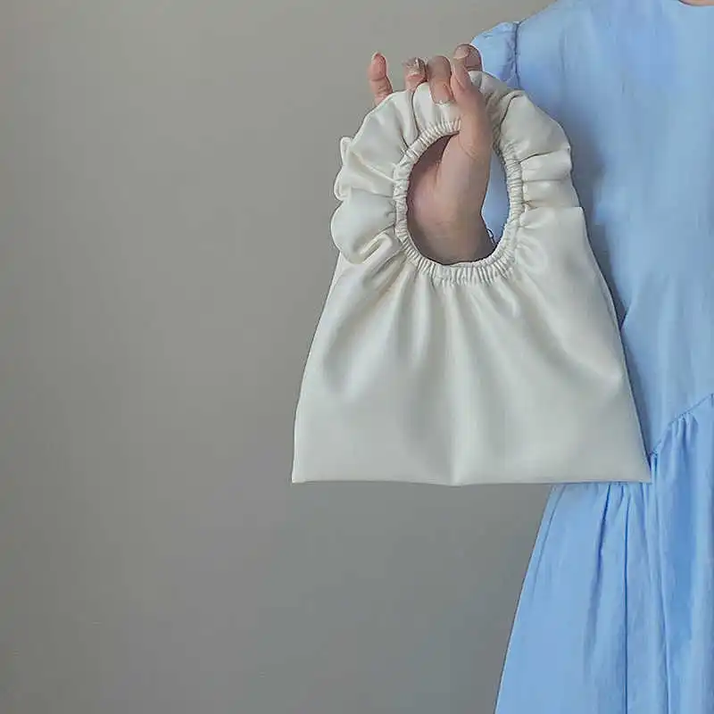 Свежие фиолетовые женские сумки из искусственной кожи, новинка весны, милый стиль для девочек, темпераментный клатч для поездок на работу, модный нишевый дизайн, мини-плиссированные сумки
Свежие фиолетовые женские сумки из искусственной кожи, новинка весны, милый стиль для девочек, темпераментный клатч для поездок на работу, модный нишевый дизайн, мини-плиссированные сумки