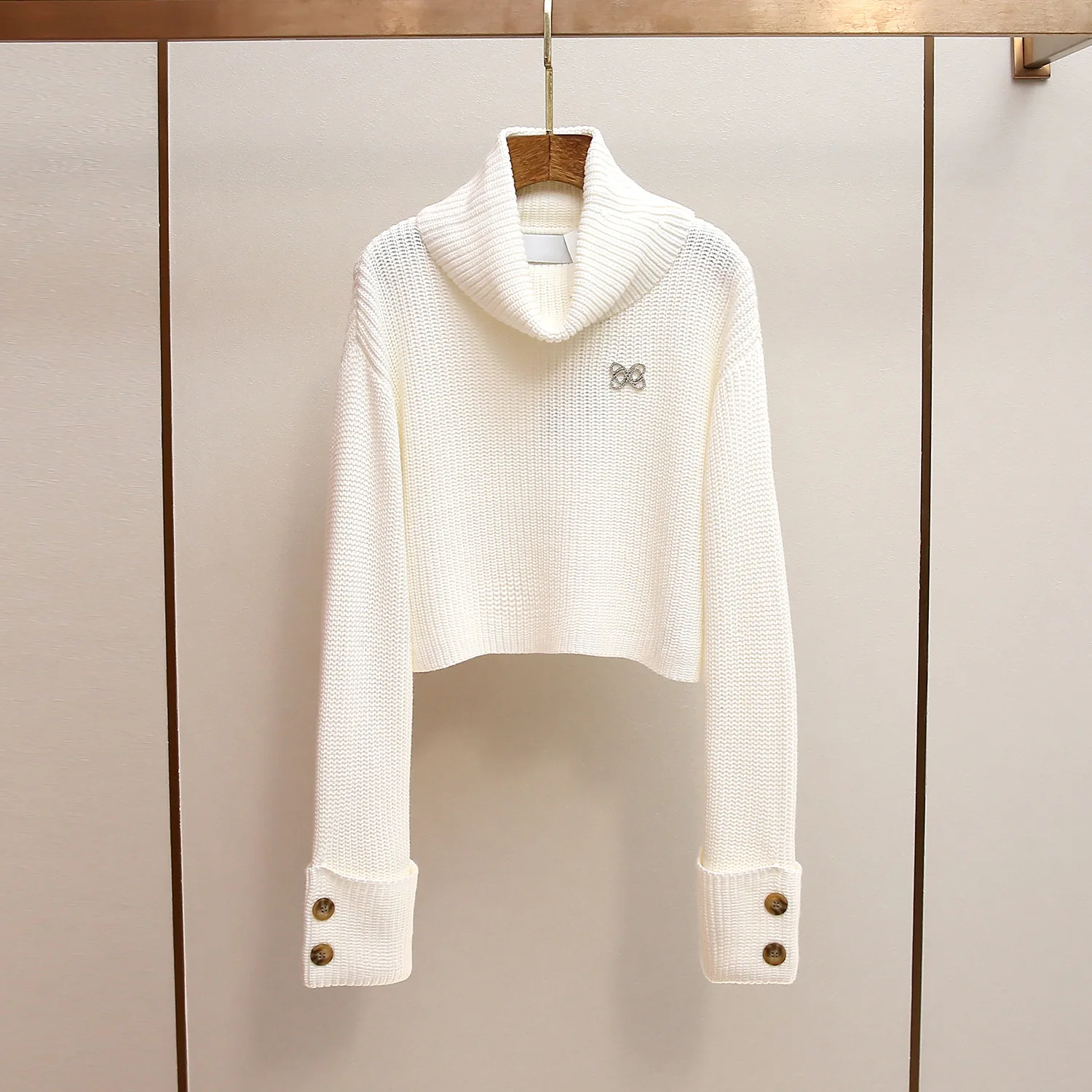 Высококачественный женский вязаный свитер с высоким воротником или Sle, утягивающий комбинезон, осень-зима, Новое поступление, универсальный полиэстер...
Высококачественный женский вязаный свитер с высоким воротником или Sle, утягивающий комбинезон, осень-зима, Новое поступление, универсальный полиэстер...