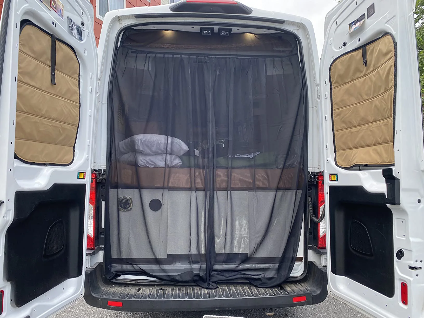 Magnetic Fly Screen for Mid High Roof Camper Van Bug Mesh Mosquito Net Fit Ford Transit,Ram Promaster,Mercedes-Benz Sprinter
Magnetic Fly Screen for Mid High Roof Camper Van Bug Mesh Mosquito Net Fit Ford Transit,Ram Promaster,Mercedes-Benz Sprinter