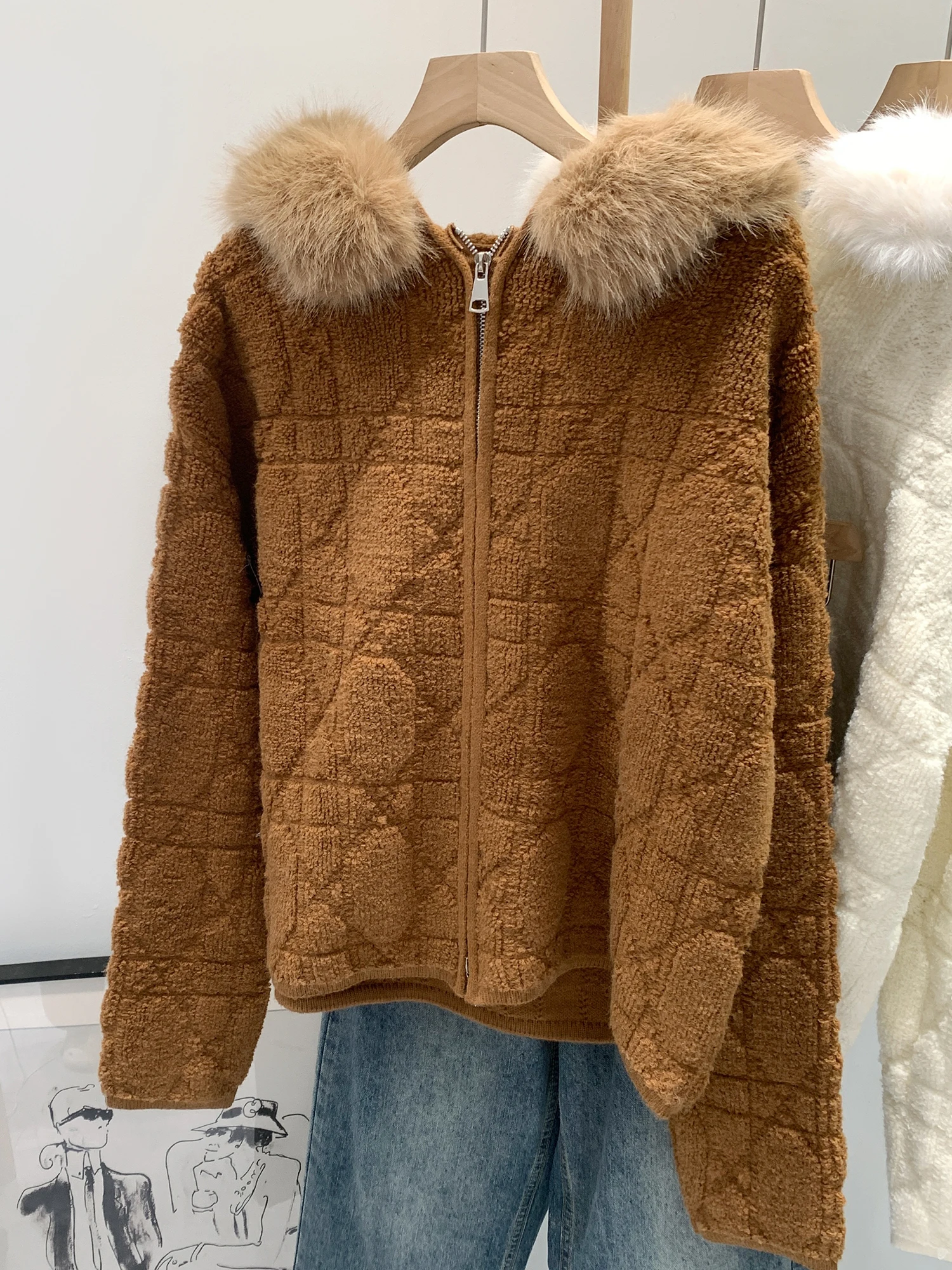 Women's Knitted Hat Coat with Large Fur Collar Soft Long Sleeve Commute Style Fashionable Textured Sweater Cardigan Outerwear
Women's Knitted Hat Coat with Large Fur Collar Soft Long Sleeve Commute Style Fashionable Textured Sweater Cardigan Outerwear