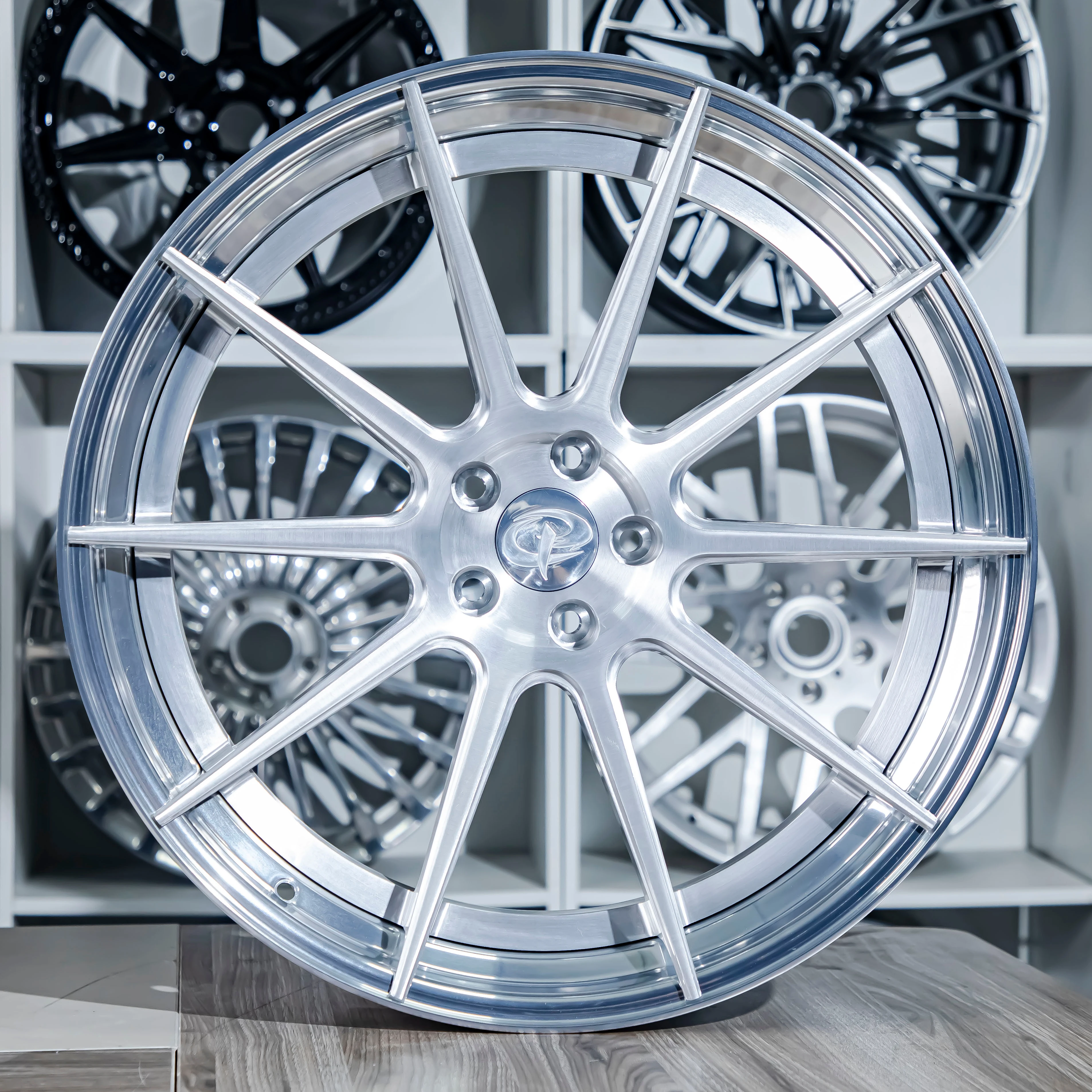 22Inch Alloy Forged Rims Hidden Hardware 2PCs 5*112 Silver Brush Polish Chrome Passenger Car Forged Wheels for Mercedes S63
22Inch Alloy Forged Rims Hidden Hardware 2PCs 5*112 Silver Brush Polish Chrome Passenger Car Forged Wheels for Mercedes S63