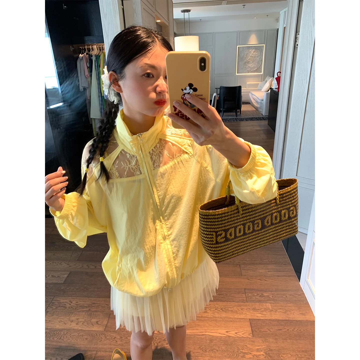Women's Short Outerwear Yellow Sun Protection Lace Splicing Design Summer 2025 New Style Commute Loose Fit Long Sleeve Zipper
Women's Short Outerwear Yellow Sun Protection Lace Splicing Design Summer 2025 New Style Commute Loose Fit Long Sleeve Zipper