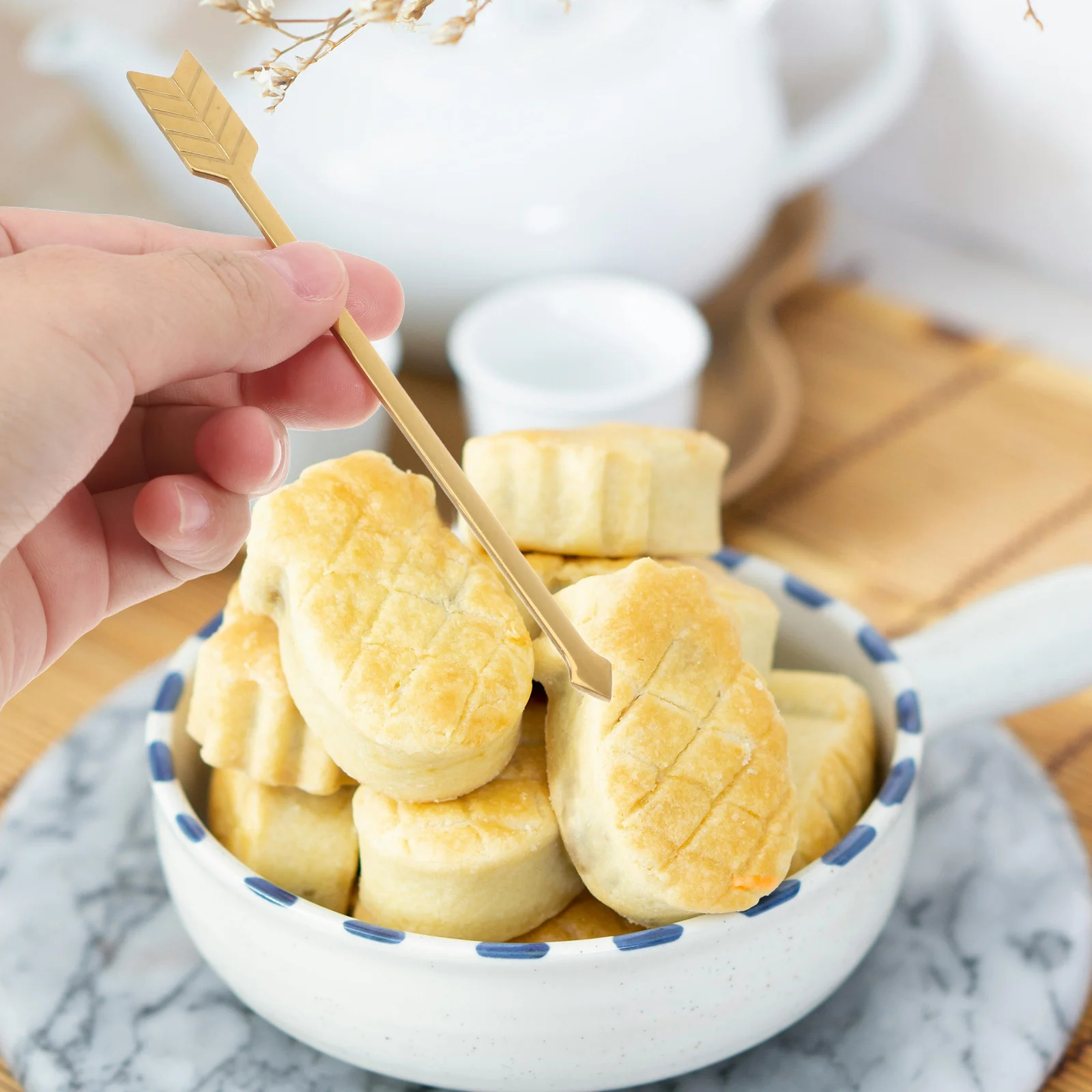 5Pcs Stainless Steel Coffee Stir Sticks Reusable Metal Cocktail Picks Arrow Design for Beverage Mixing Hot Cold Drinks
5Pcs Stainless Steel Coffee Stir Sticks Reusable Metal Cocktail Picks Arrow Design for Beverage Mixing Hot Cold Drinks