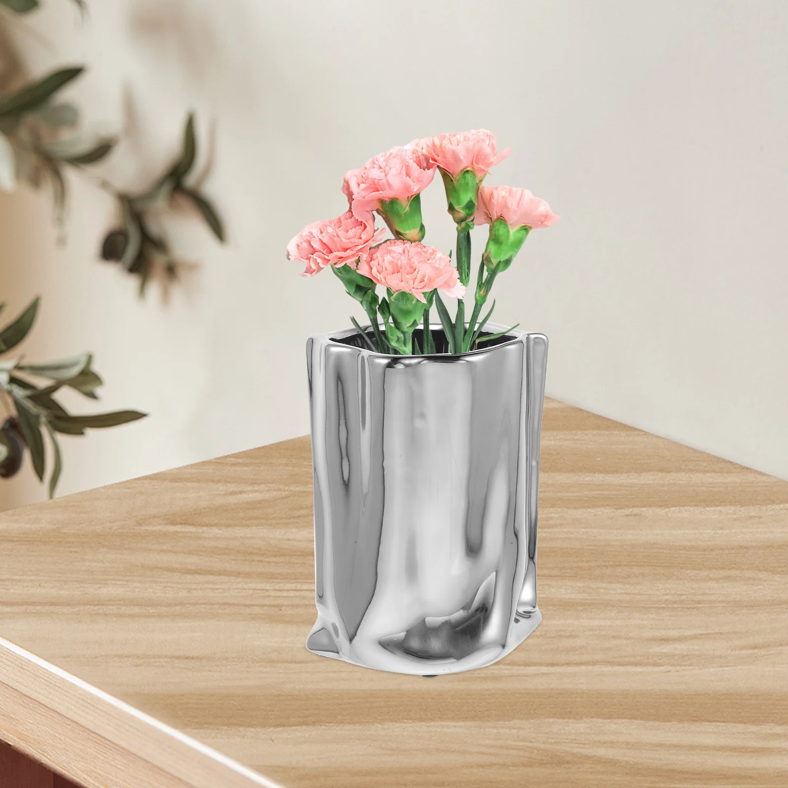 Folded Ceramic Vase Simple Style Flower Vase for Living Room Bedroom Desktop Decorative Plant Pot Home Flower Pots
Folded Ceramic Vase Simple Style Flower Vase for Living Room Bedroom Desktop Decorative Plant Pot Home Flower Pots