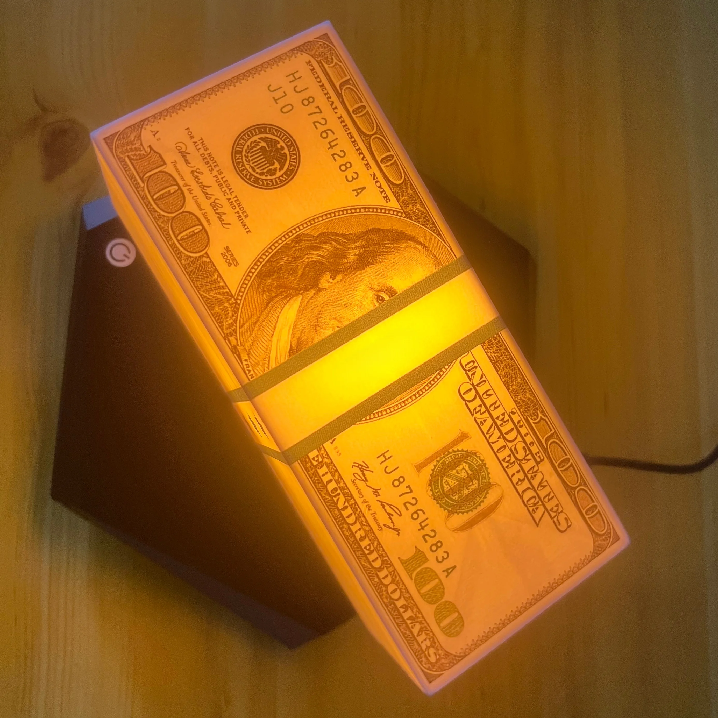 GTA5 Maglev Golden Lantern Grand Theft Auto Game Peripheral TK Same As Grand Theft Auto Levitating Dollar Money Light Money Lamp
GTA5 Maglev Golden Lantern Grand Theft Auto Game Peripheral TK Same As Grand Theft Auto Levitating Dollar Money Light Money Lamp