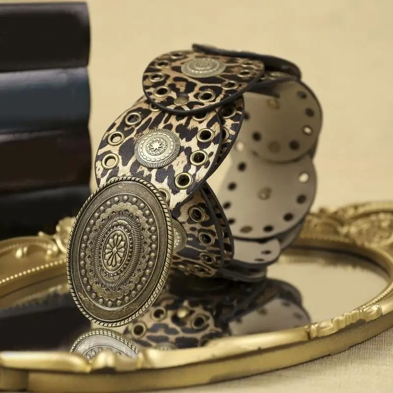 31KD Round Disc Belt for Women Men Leopard Print Corset PU Leather Belt for Dresses Sweater Formal Occasion Waist Accessory
31KD Round Disc Belt for Women Men Leopard Print Corset PU Leather Belt for Dresses Sweater Formal Occasion Waist Accessory