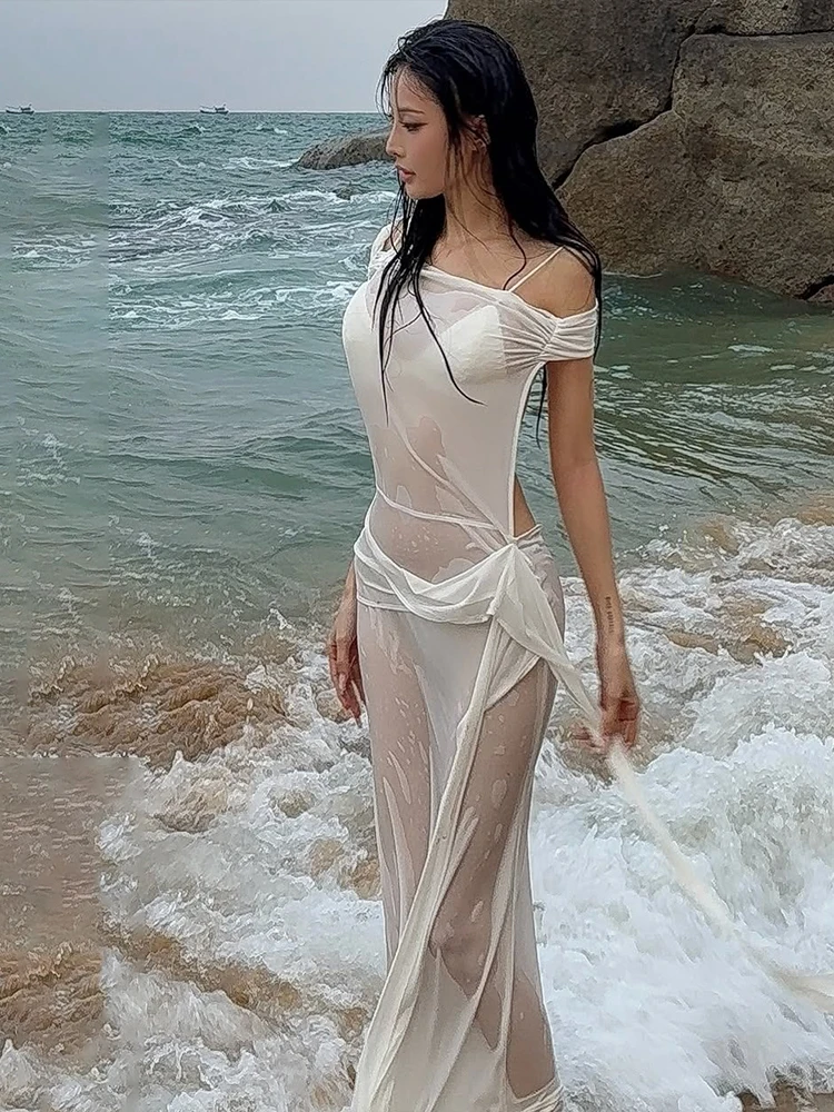 Nibber Sexy Vacation 2 Piece Set Women Halter Backless Ribbon See Through Dress+Bra+Shorts Fashion Chic Beach Party Clubwear
Nibber Sexy Vacation 2 Piece Set Women Halter Backless Ribbon See Through Dress+Bra+Shorts Fashion Chic Beach Party Clubwear