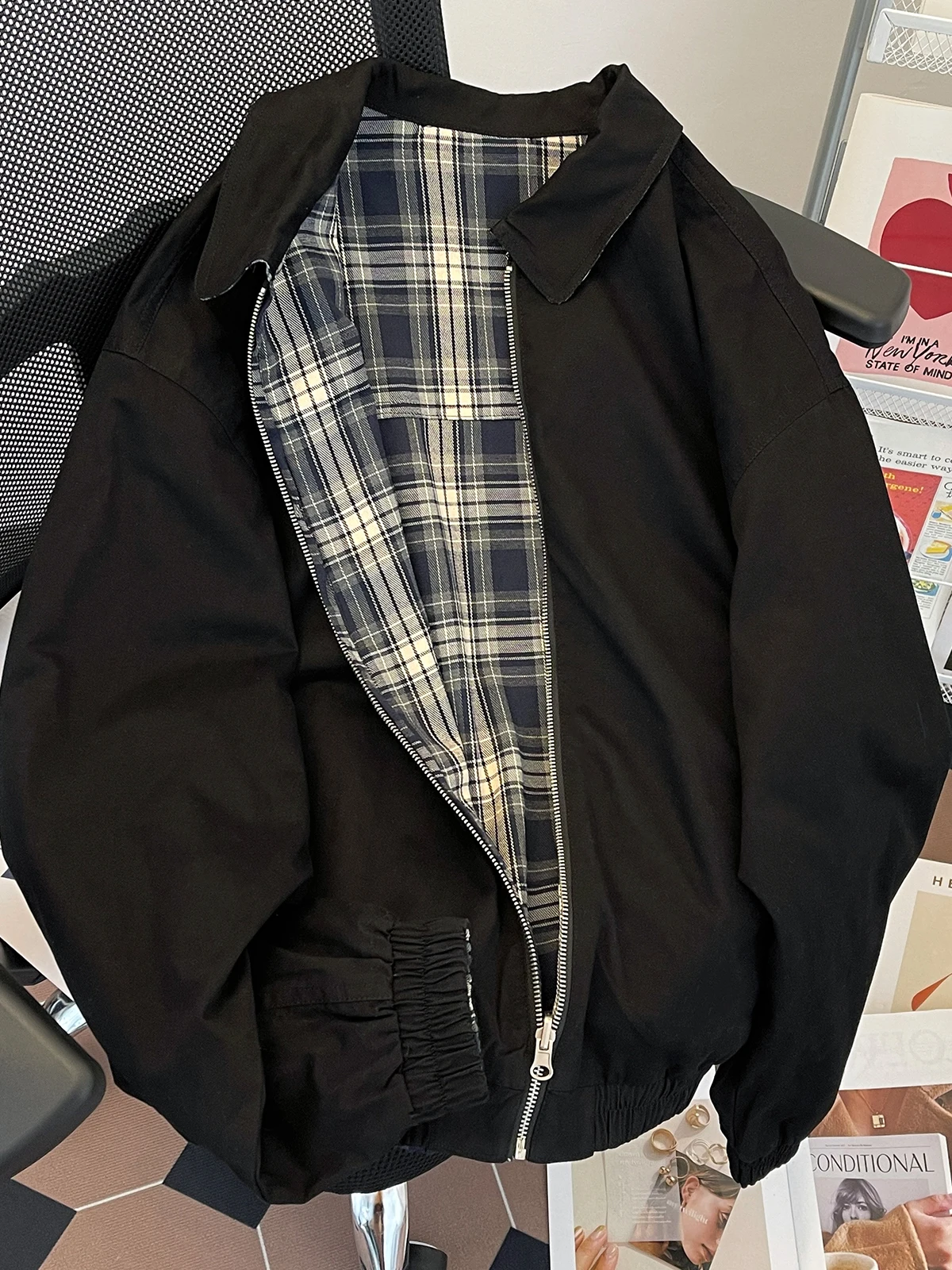 Double-Sided Wear Plaid Jaet Men's Casual Faion High Street American Retro Design Youth Jaet Spring Autumn Season Windp...
Double-Sided Wear Plaid Jaet Men's Casual Faion High Street American Retro Design Youth Jaet Spring Autumn Season Windp...