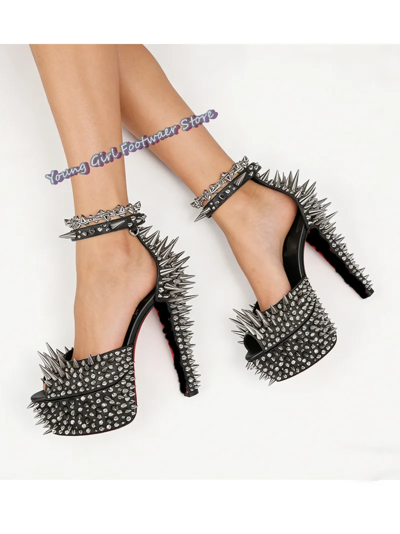 Черные женские летние люксовые босоножки на очень высокой водонепроницаемой платформе с круглым носком, полностью декорированные заклепками и шипами, модные
Черные женские летние люксовые босоножки на очень высокой водонепроницаемой платформе с круглым носком, полностью декорированные заклепками и шипами, модные