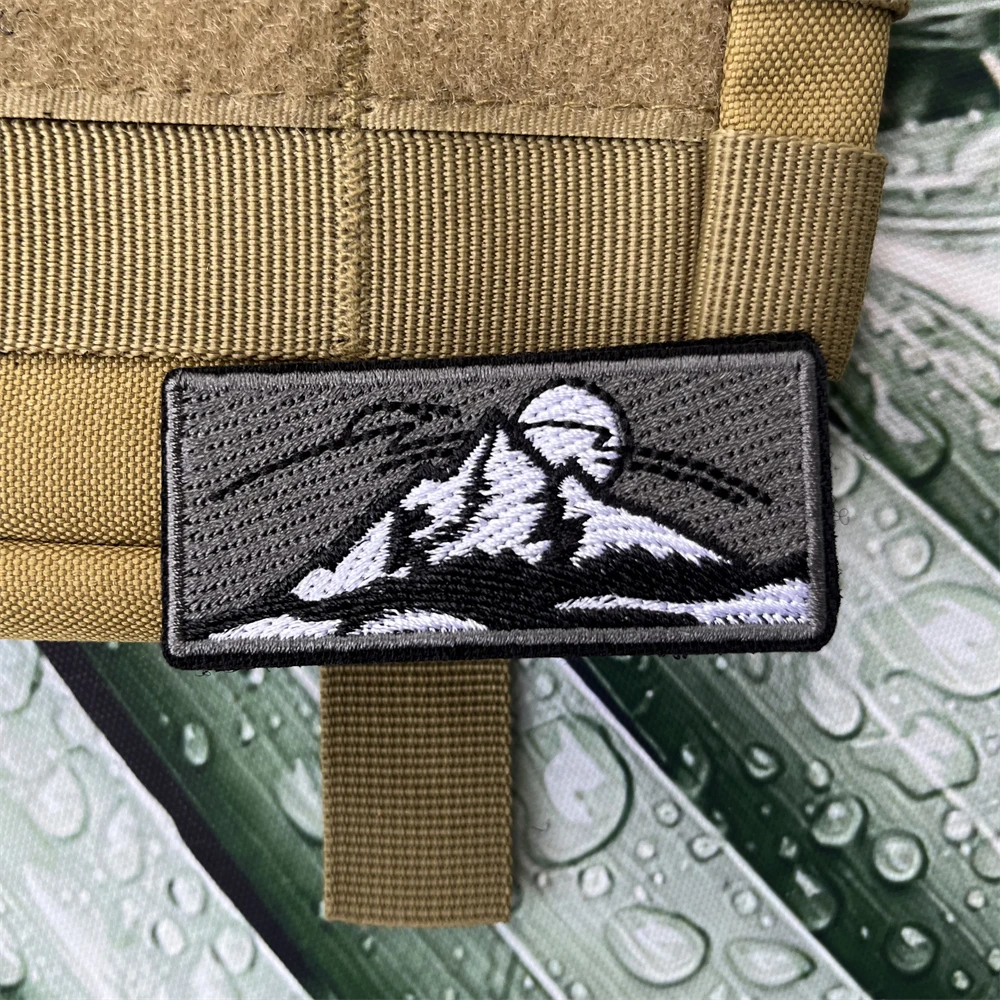 Voivode of Siberia Mountains Chevron Morale Tactical Patches Military Badge Armband Backpack Hook and Loop Embroidery Sticker
Voivode of Siberia Mountains Chevron Morale Tactical Patches Military Badge Armband Backpack Hook and Loop Embroidery Sticker