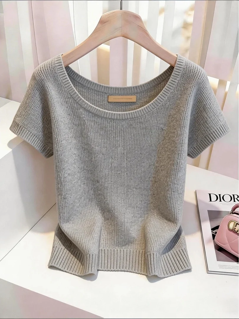 Elegant Embroidered Short Sleeve T-Shirt Women's Summer Loose Slimming Hollow out Base Shirt round Neck Korean Style Commute
Elegant Embroidered Short Sleeve T-Shirt Women's Summer Loose Slimming Hollow out Base Shirt round Neck Korean Style Commute