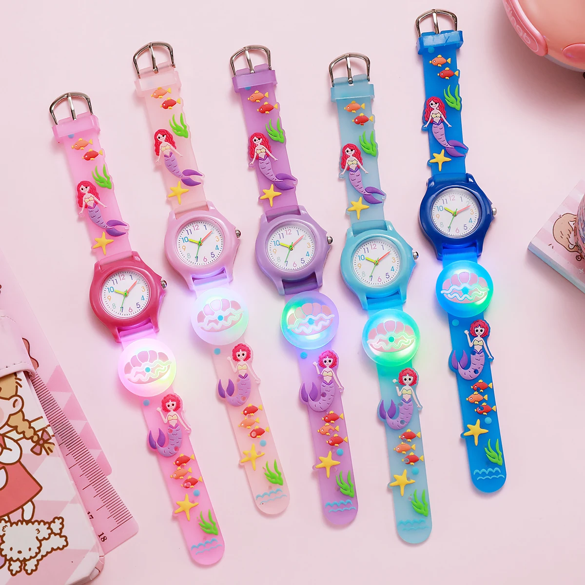 Милый мультяшный силиконовый ремешок с изображением русалки, светящиеся детские кварцевые часы для детей, подарок на день рождения, Рождественский подарок
Милый мультяшный силиконовый ремешок с изображением русалки, светящиеся детские кварцевые часы для детей, подарок на день рождения, Рождественский подарок