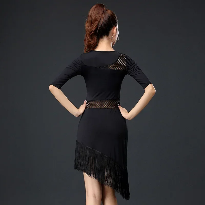 2026 Women Latin Dance Costume Modern Ballroom Sexy Black Fringed Dress Waist Mesh Design Lady Stage Competition Dancewear
2026 Women Latin Dance Costume Modern Ballroom Sexy Black Fringed Dress Waist Mesh Design Lady Stage Competition Dancewear