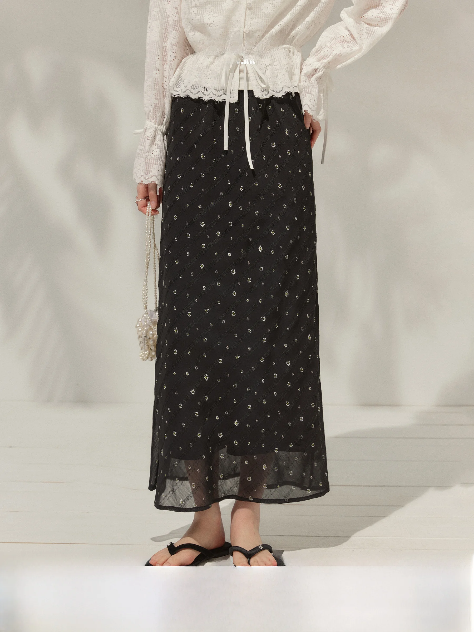 High Waist Floral Print A-Line Skirt for Women Black Spring Summer New Style 《 》Collection
High Waist Floral Print A-Line Skirt for Women Black Spring Summer New Style 《 》Collection