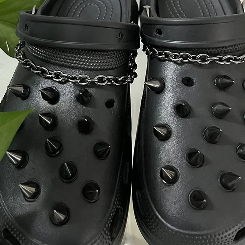 Ins Popular Adornment for Clogs Sandals Punk Metal Rivet Series Cool Shoe Accessories Ins Popular Footwear Decoration DIY Gift
Ins Popular Adornment for Clogs Sandals Punk Metal Rivet Series Cool Shoe Accessories Ins Popular Footwear Decoration DIY Gift