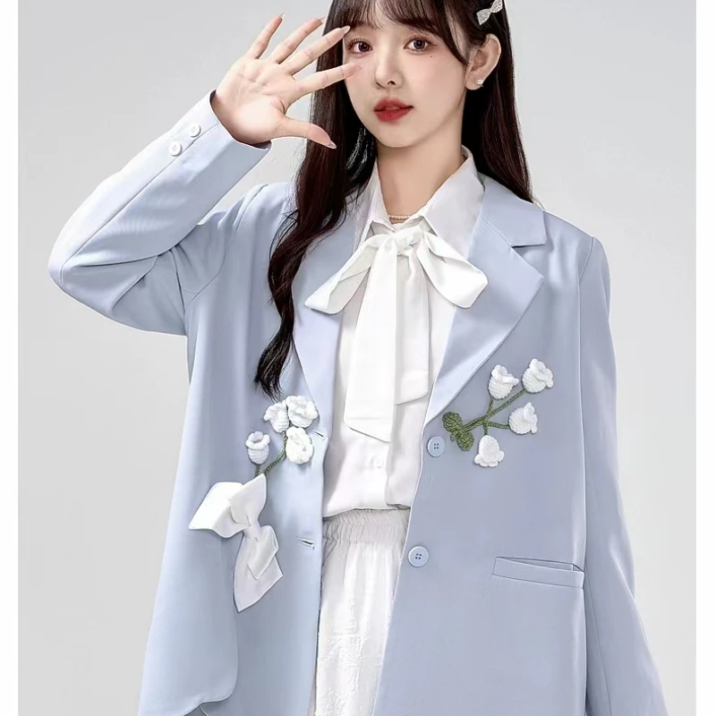 Women's Spring/Summer French Style Sweet Flower Embroidered Blazer Coats Retro Casual Loose Solid Color Bow Blazer Collar Coats
Women's Spring/Summer French Style Sweet Flower Embroidered Blazer Coats Retro Casual Loose Solid Color Bow Blazer Collar Coats