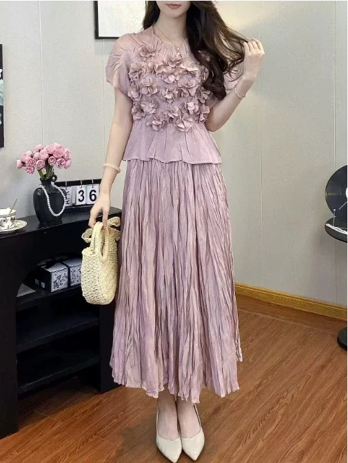 Miyakaya Style Pleated Suit for Women Handmade Pleated Embroidered Short-sleeved Top Fashionable Versatile Skirt Two-piece Set
Miyakaya Style Pleated Suit for Women Handmade Pleated Embroidered Short-sleeved Top Fashionable Versatile Skirt Two-piece Set