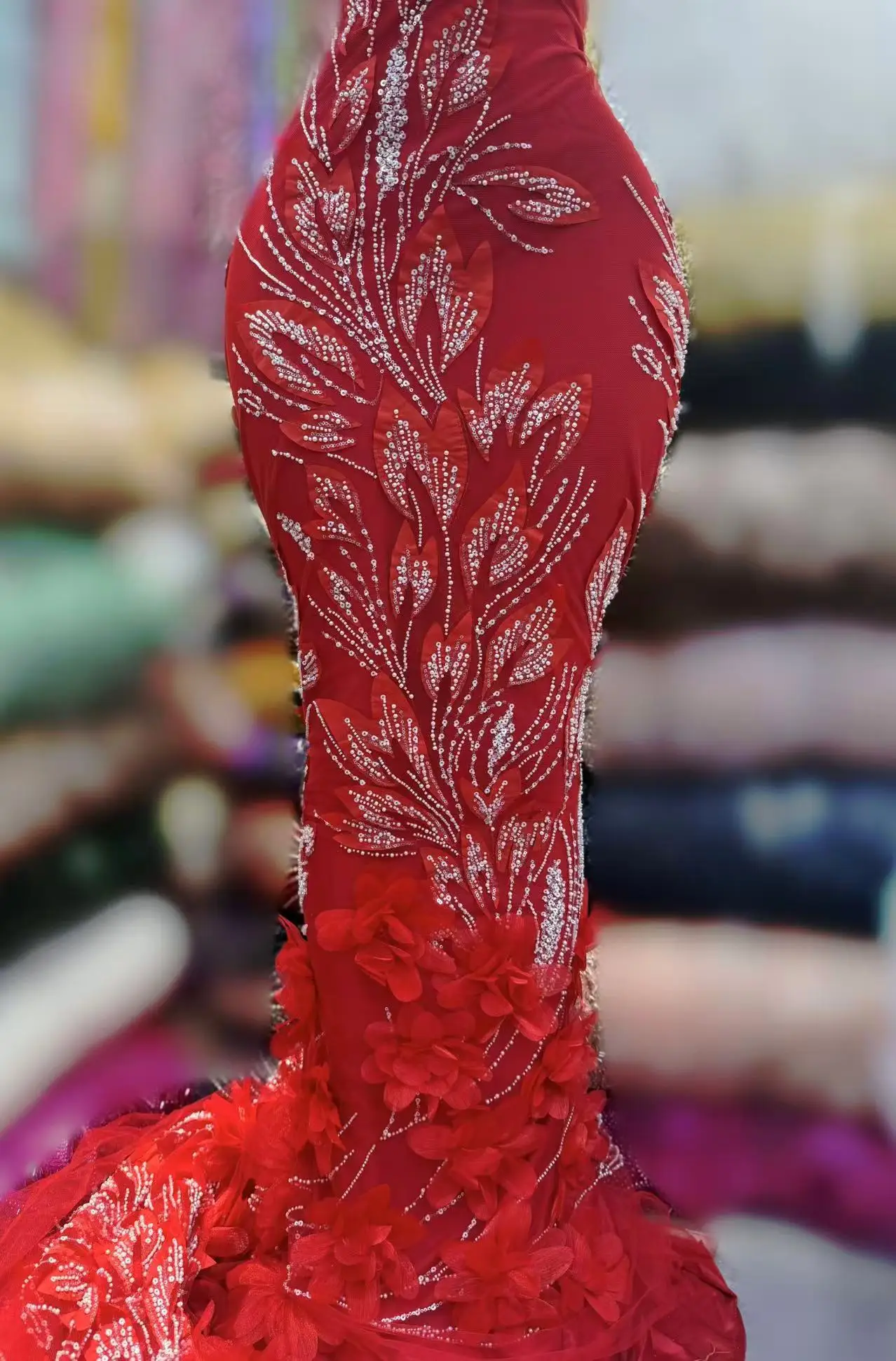 Элитное кружево с 3D-цветами и пайетками, африканское кружево, французская вышивка, 2026, высококачественное, роскошное, тяжелое, расшитое бисером, для свадебных платьев, для шитья
Элитное кружево с 3D-цветами и пайетками, африканское кружево, французская вышивка, 2026, высококачественное, роскошное, тяжелое, расшитое бисером, для свадебных платьев, для шитья