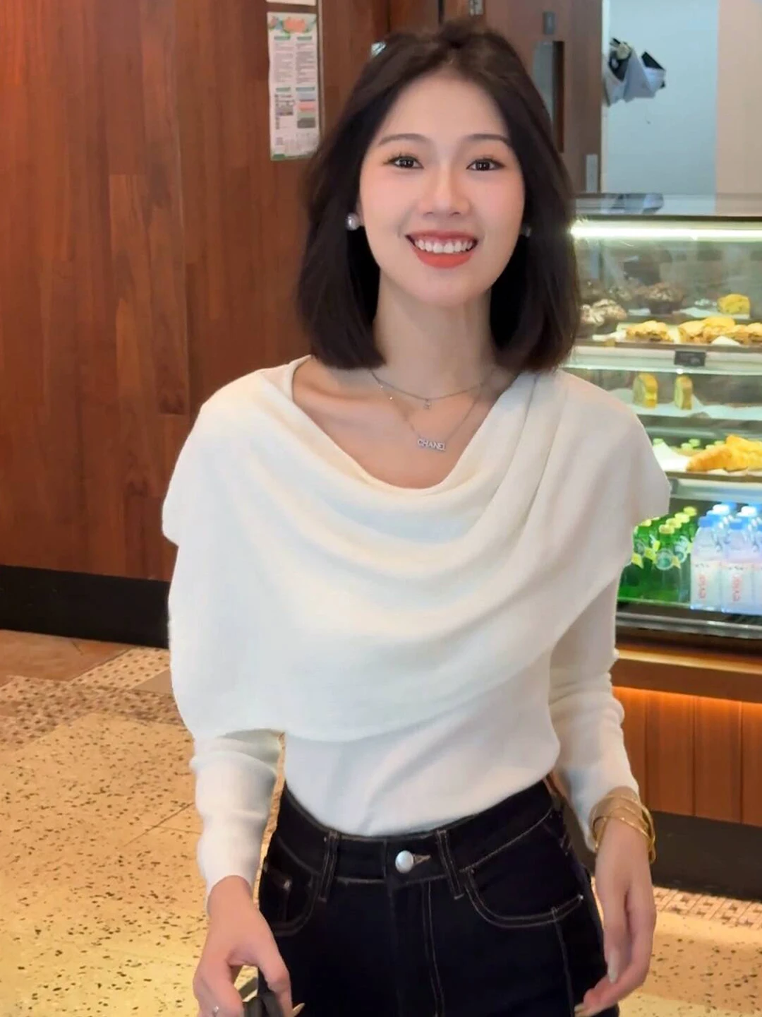 Korean Style Single Wear Knitted Base Shirt Women's Outerwear Shoulder Wrap Two Piece Set Autumn Sweater Loose Fit Long Sleeve
Korean Style Single Wear Knitted Base Shirt Women's Outerwear Shoulder Wrap Two Piece Set Autumn Sweater Loose Fit Long Sleeve