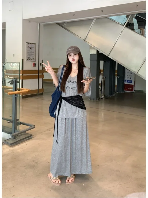 plus Size Lazy Style Casual Short Sleeve Meat Concealing Loose Fit Summer New Arrival Two-Piece Set High Waist A-Line Skirt
plus Size Lazy Style Casual Short Sleeve Meat Concealing Loose Fit Summer New Arrival Two-Piece Set High Waist A-Line Skirt