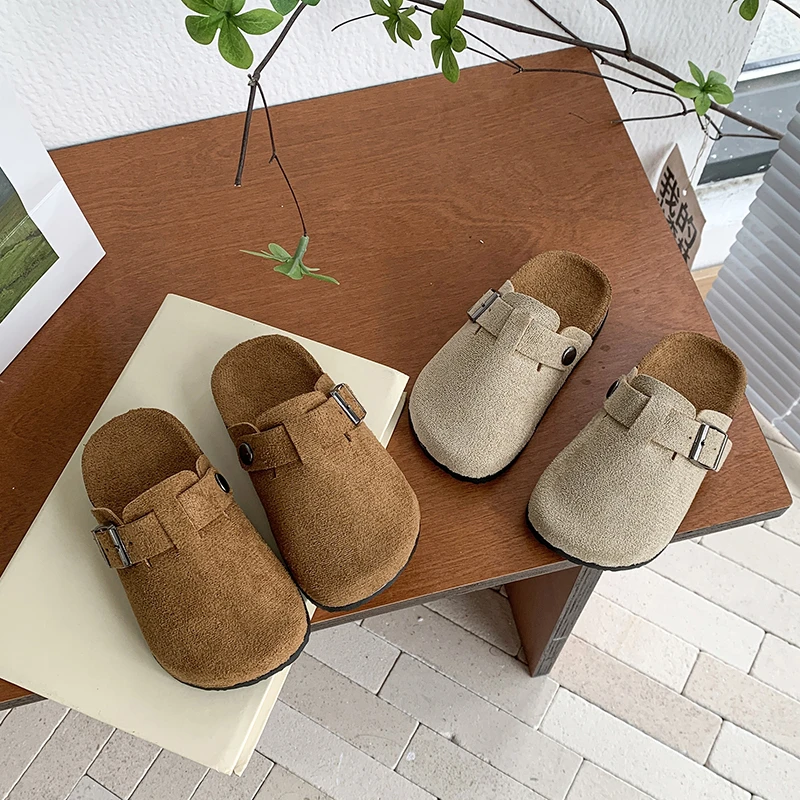 Spring Autumn Toddler Kids Boys Girls Suede Clog Slippers Adjustable Buckle Non-Slip Soft Sole Indoor Outdoor Daily Casual Wear
Spring Autumn Toddler Kids Boys Girls Suede Clog Slippers Adjustable Buckle Non-Slip Soft Sole Indoor Outdoor Daily Casual Wear