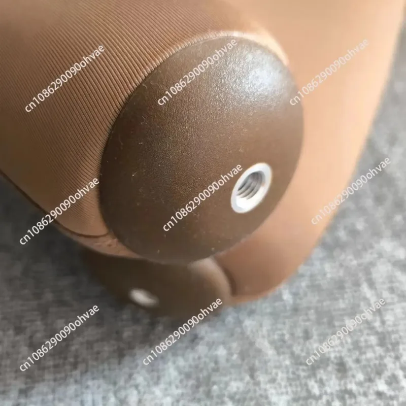 Силиконовый гелевый вкладыш для протезов AK/BK, используемый в реабилитационном оборудовании для протезирования.
Силиконовый гелевый вкладыш для протезов AK/BK, используемый в реабилитационном оборудовании для протезирования.