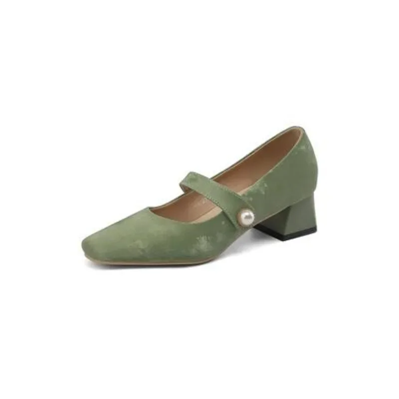 Oversize Large size Big size Square toe thick heel shoes with simple design, comfortable and fashionable Commuter Banquet
Oversize Large size Big size Square toe thick heel shoes with simple design, comfortable and fashionable Commuter Banquet