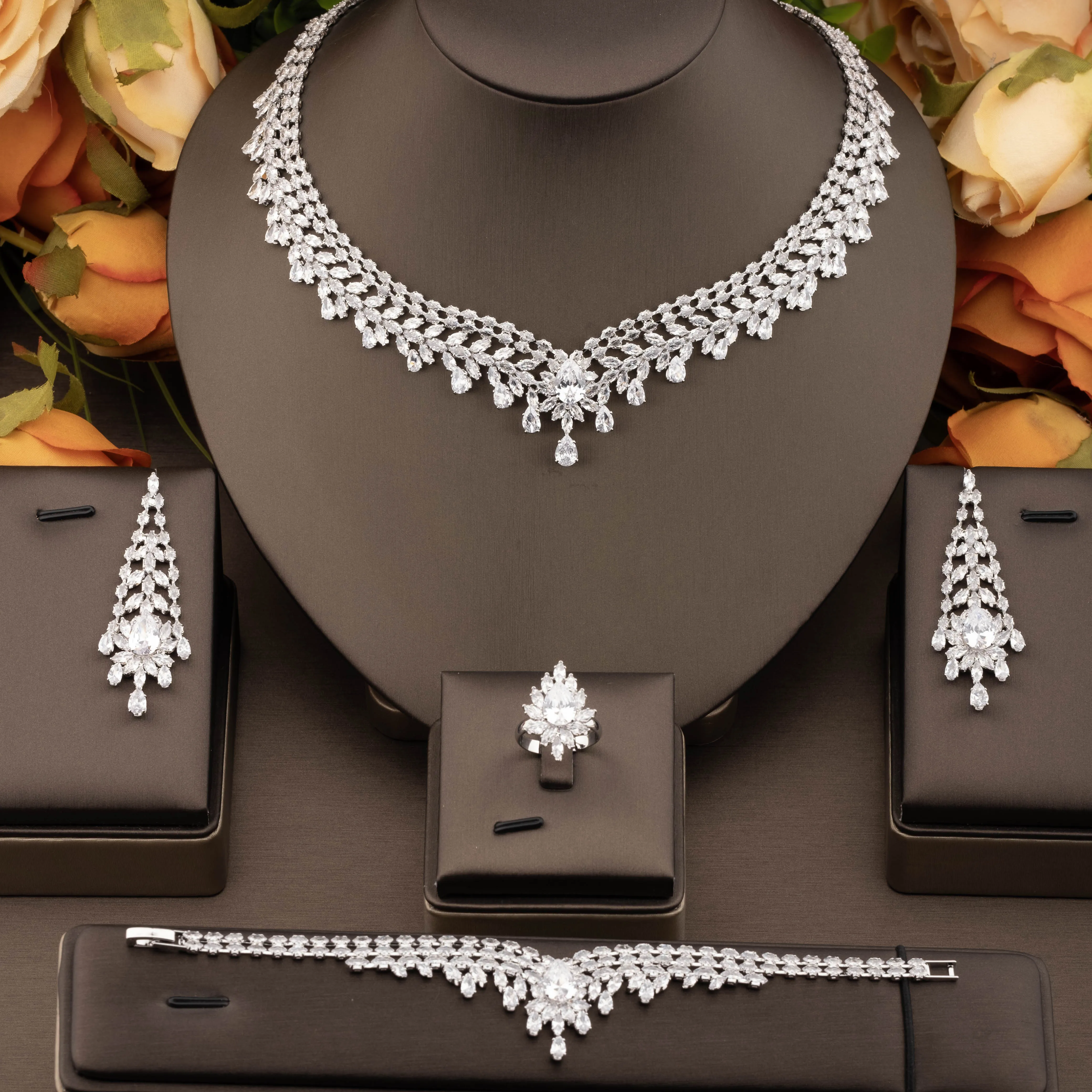 1 Set of Luxurious Inlaid Sparkling Cubic Zirconia Wheat Ear Design Jewelry Set Suitable for Women to Wear at Weddings and Banquets. Gift Box Not Included
1 Set of Luxurious Inlaid Sparkling Cubic Zirconia Wheat Ear Design Jewelry Set Suitable for Women to Wear at Weddings and Banquets. Gift Box Not Included