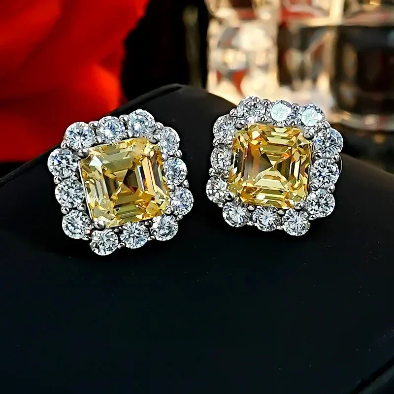 New 925 Silver Diamond Earrings Set with High Carbon Diamond Temperament, Versatile Yellow Diamond Women's Wedding Jewelry
New 925 Silver Diamond Earrings Set with High Carbon Diamond Temperament, Versatile Yellow Diamond Women's Wedding Jewelry